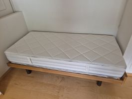 Matratze 90/200, neuwertig, medium