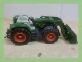 Fendt Favorit 926 Vario Traktor mit Schaufel, bespielt!