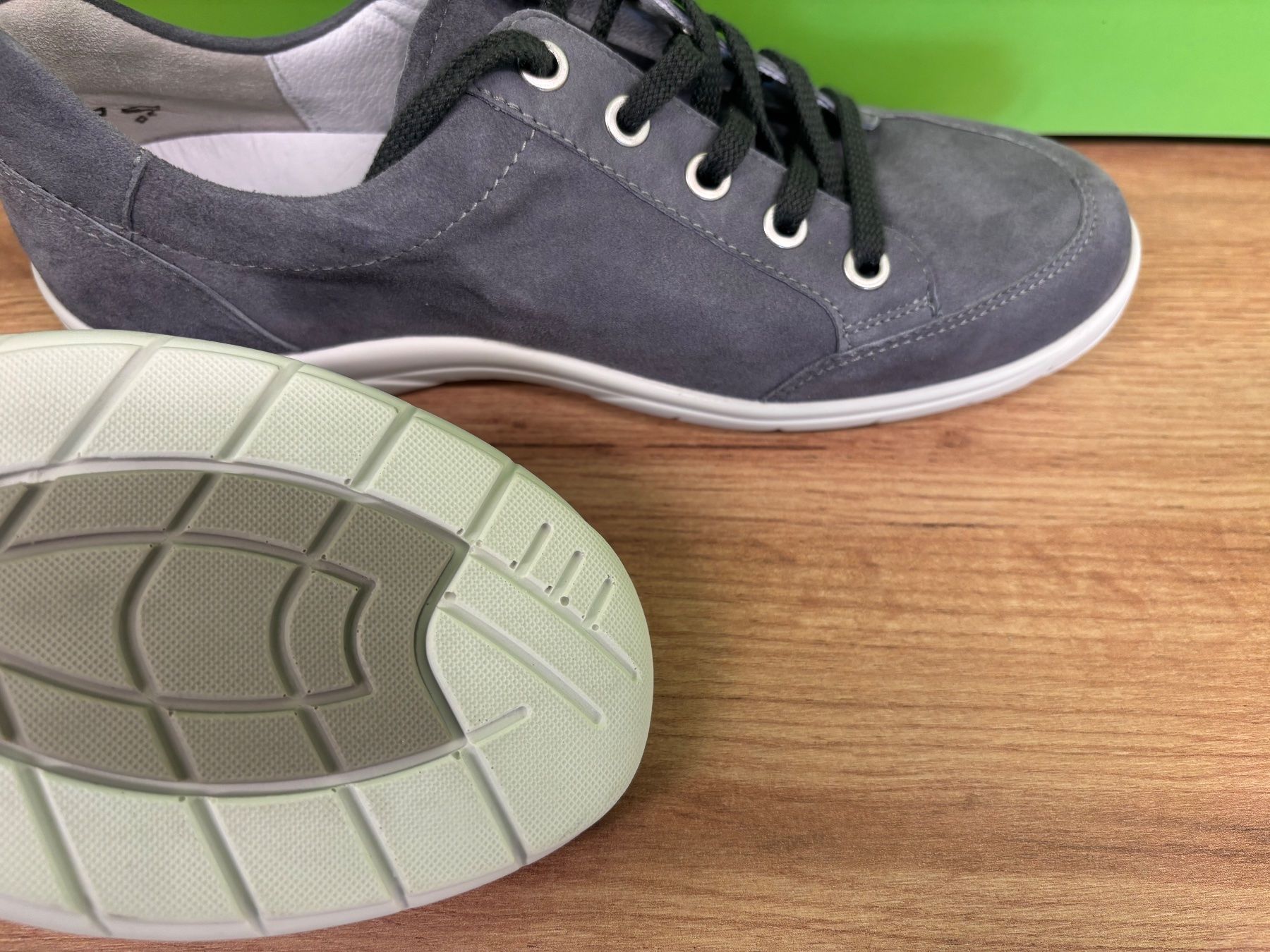 Scarpe da donna: SEMLER Sneaker Damen / Gr. 38 / NEUWERTIG / GRATIS VERSAND – Nuovo e nell'imballaggio originale da Schmerikon venduto da Lori_lolita 3