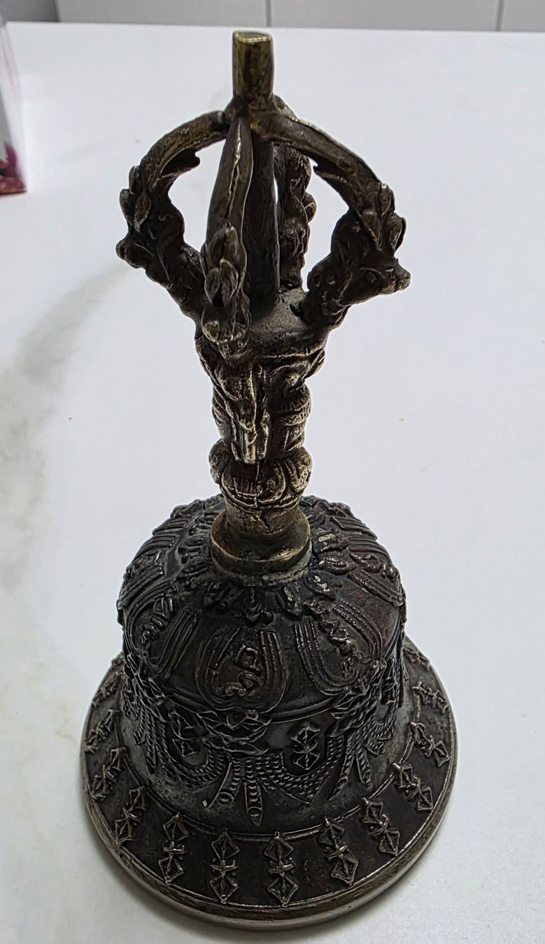 Campanacci mucche: Tibetische Ritualglocke - – Usato da Niederuzwil venduto da 262305 6