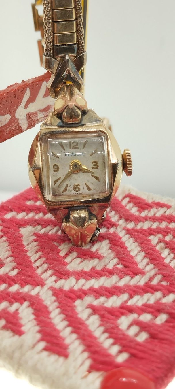 Waltham Orologi: Montre années 40's Waltham – Usato da La Chaux-de-Fonds venduto da jac_9llg 2