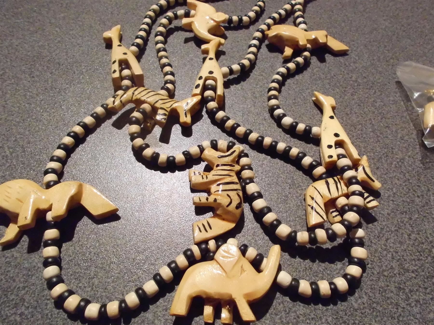Altri gioielli: Kette und Ohrhänger, beige/schwarz, vers – Usato da Zürich venduto da abraxas1291 2