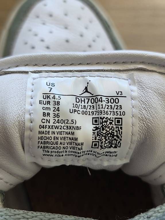 Scarpe da donna: Air Jordan 1 Elevate Low Gr 38 – Usato da Uster venduto da laemau 1