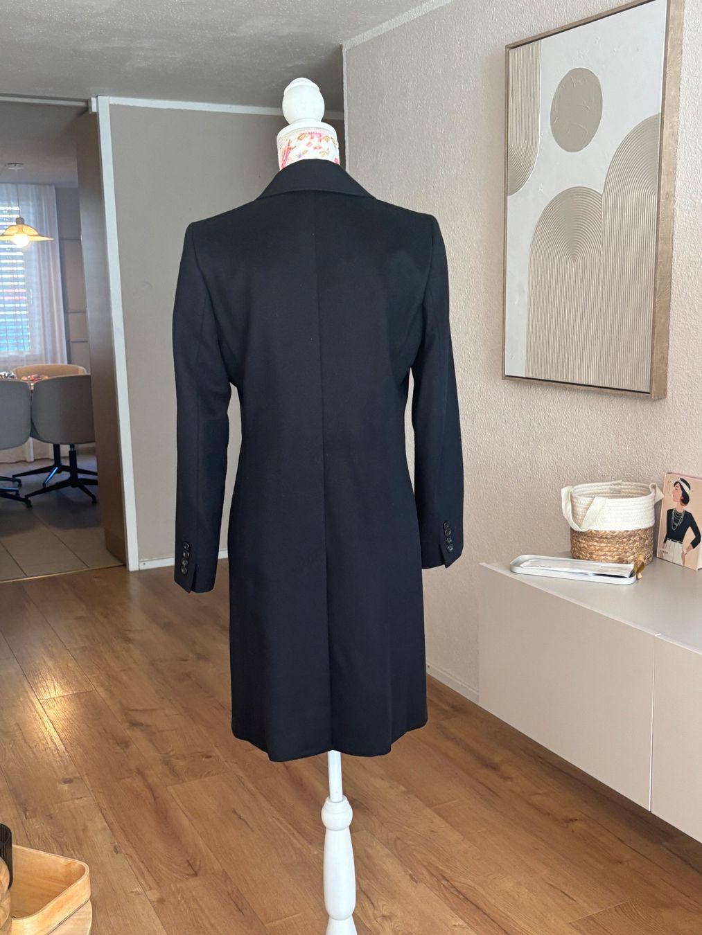 Max Mara Cappotti: Max Mara Studio Classic Black Coat 100% Cashmere – Usato da St. Margrethen SG venduto da dijanaO 1