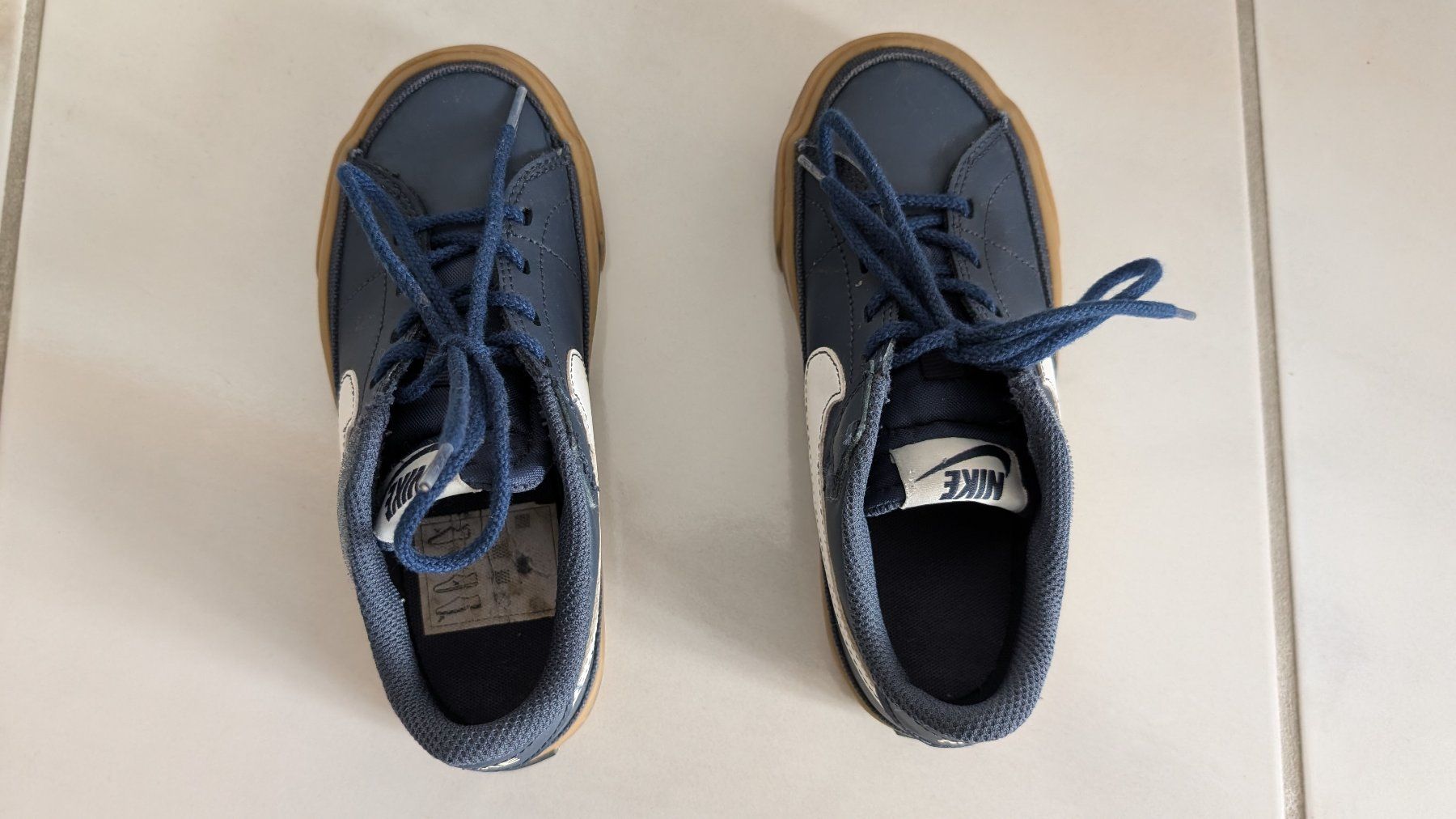 Nike Scarpe per ragazzi: Nike Sneaker - Gr. 29.5 – Usato da Oberwil-Lieli venduto da meipa3000 2