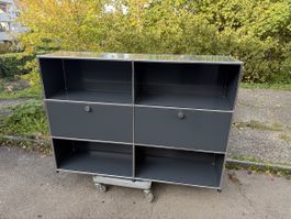 USM Haller Regal anthrazit mit zwei Schubladen 