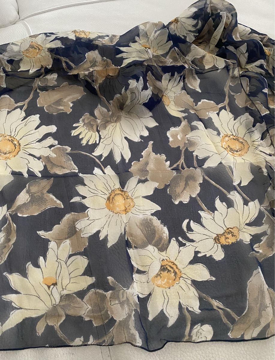 Foulard & Sciarpe: Seiden Schal 🌸 – Usato da Opfikon venduto da Luis144 7