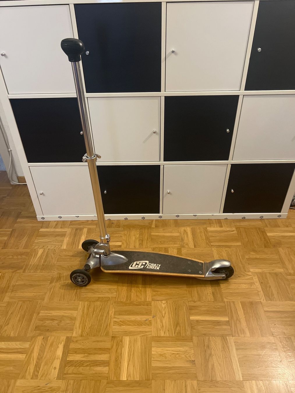 Kickboard: TROTTINETTES CRAZY CREEK – Usato da Brügg BE venduto da traindenuit 1