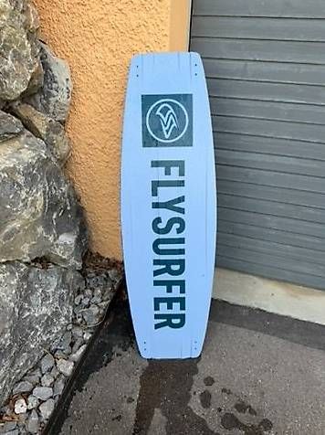 Surfboards & Schwimmbrette: Flysurfer Prototype One Design Kiteboard Size 41 / 137 – Gebraucht aus Nürensdorf von gia_qp6r 1
