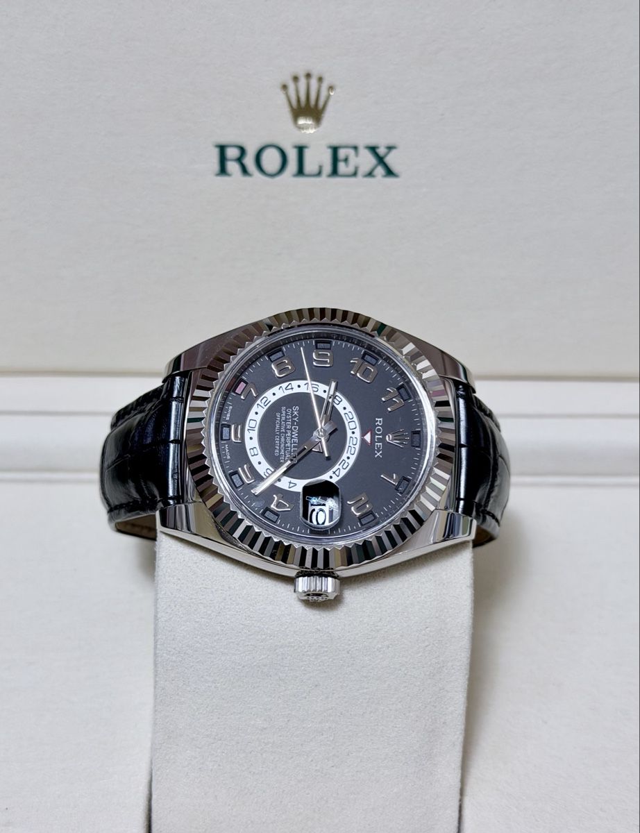 Rolex Orologi: Rolex Skydweller 18K Whitegold – Usato da Zürich venduto da WATCHROOM 5