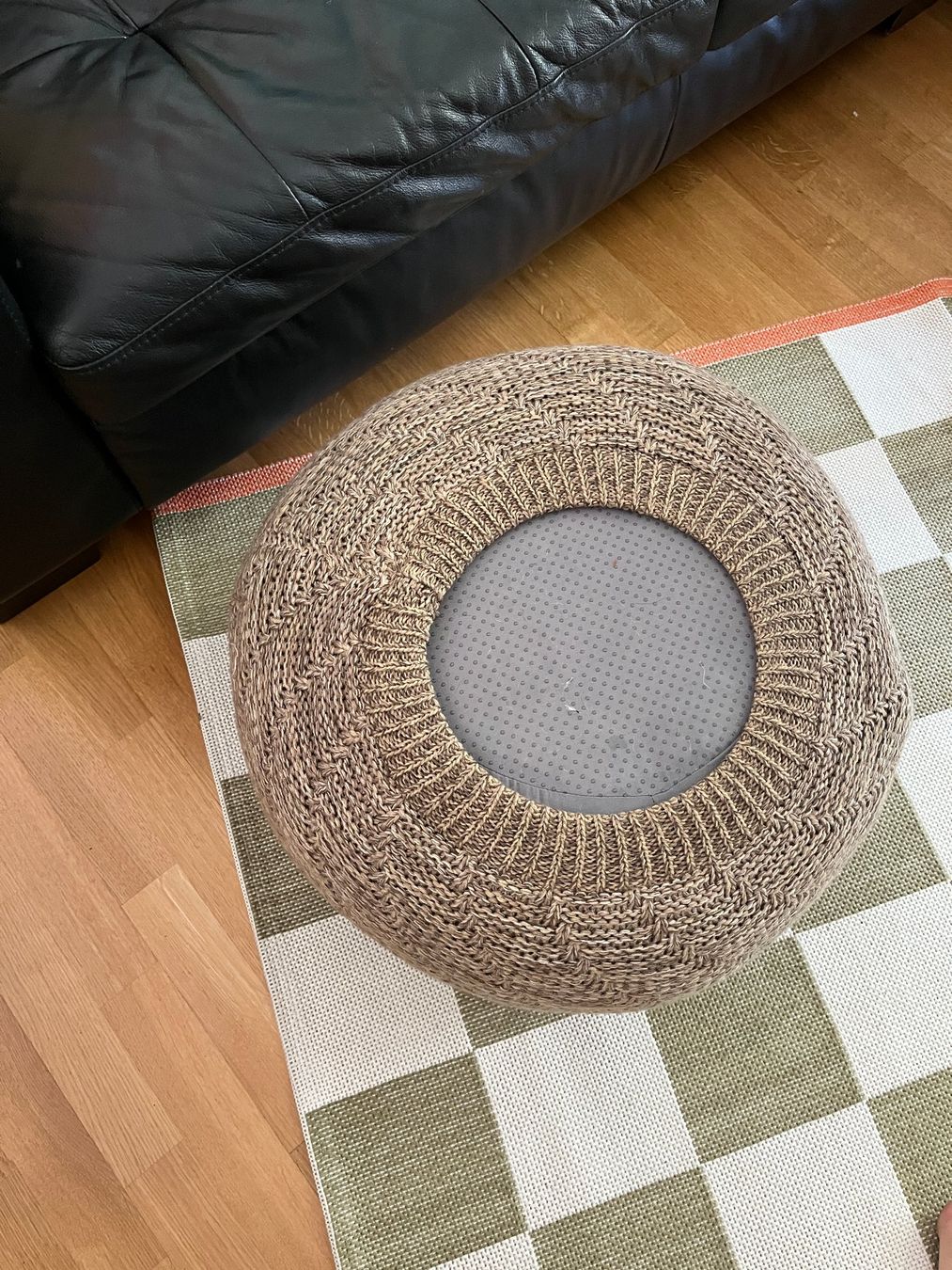 Ikea Hocker: 2x Pouf IKEA Sandared Beige – Gebraucht aus Luzern von fidschen 1
