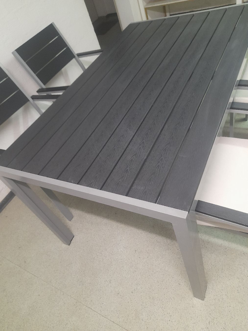 Set de table et chaises: Garten Möbel – D'occasion à Glattbrugg par B_B 1