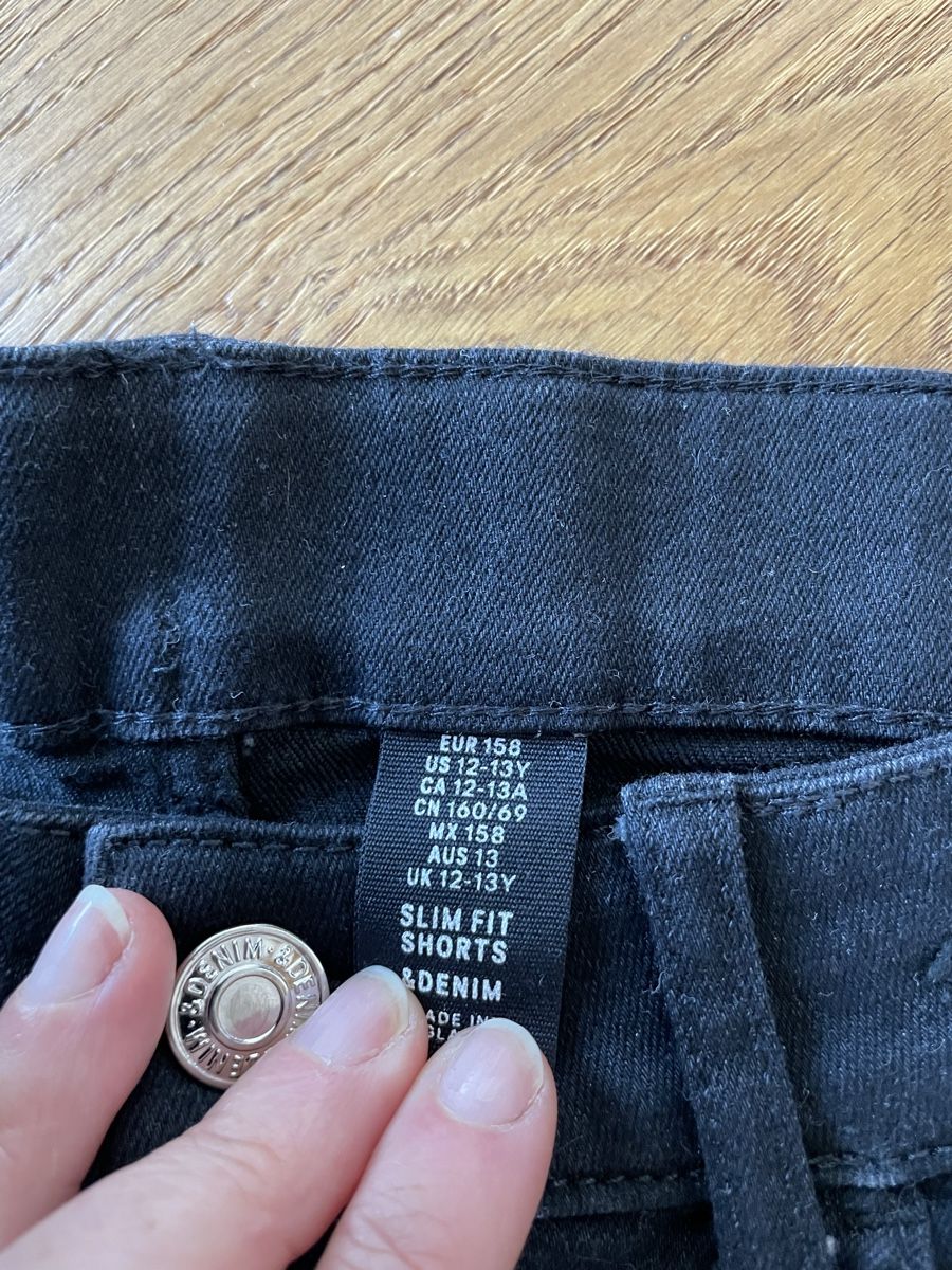 Pantaloni: Denim kurze Jeanshose – Usato da Seewen venduto da dvh05 2
