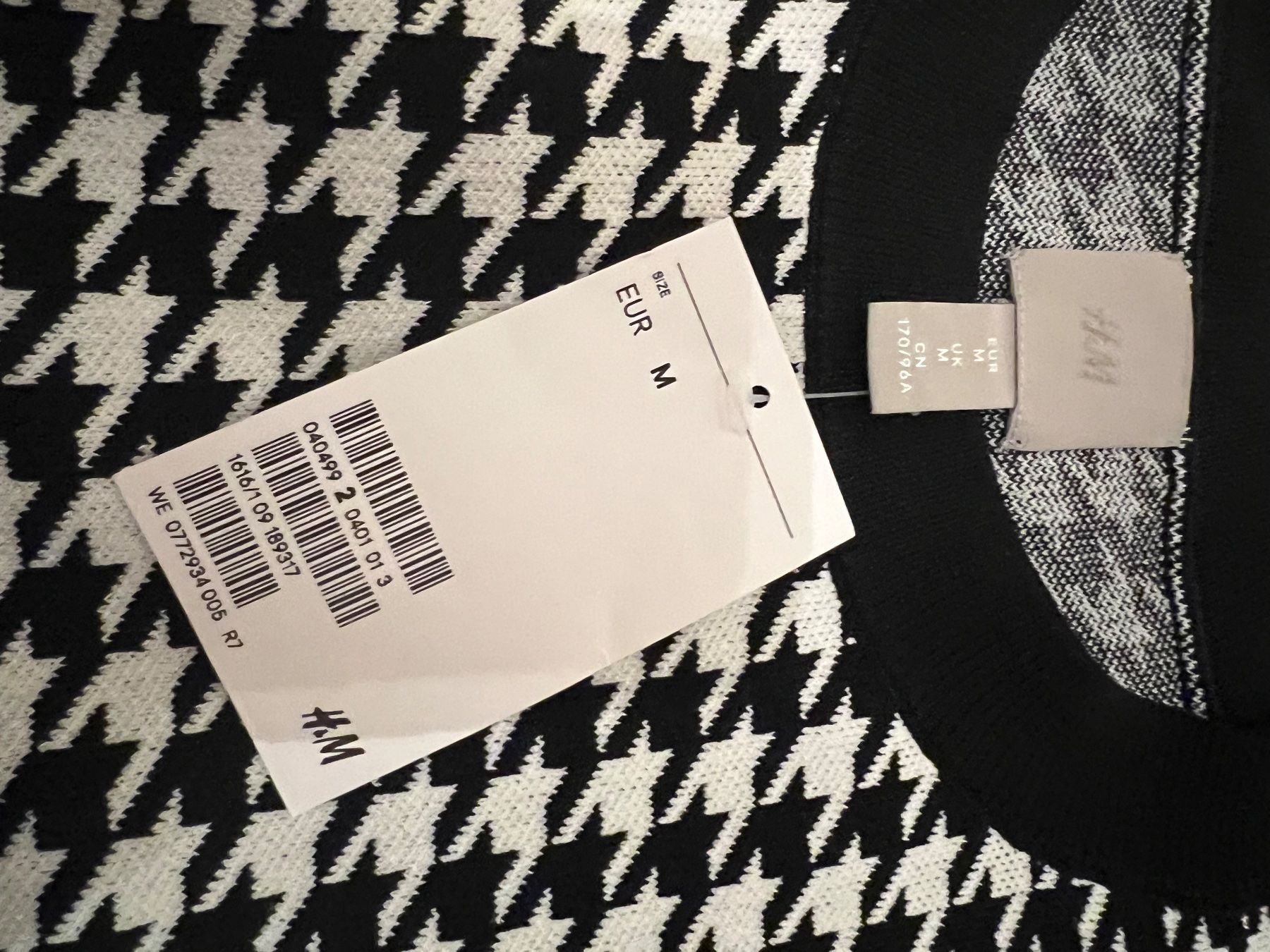 H&M Tops: Top H&M Gr M – Neu und originalverpackt aus Hinwil von jua_t8vd 1