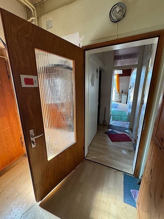 Porte: Grosse Zimmertür mit Glaseinsatz – Usato da Münchwilen AG venduto da me2work 1