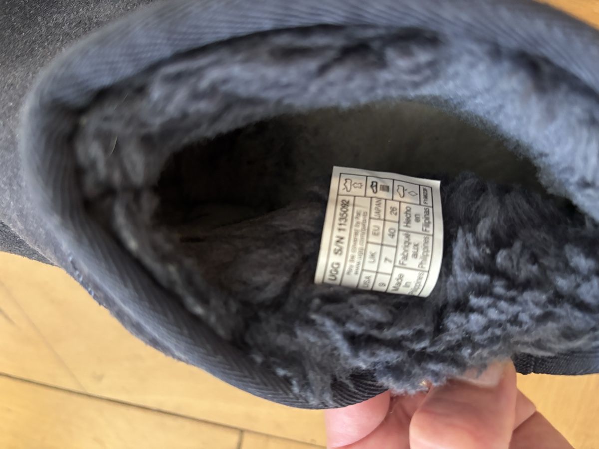 Ugg Scarpe da donna: Dunkelblaue UGG Stiefel (40) – Nuovo (secondo la descrizione) da Bern venduto da Charlot19 1