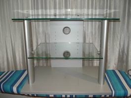 Geräte oder TV - Möbel