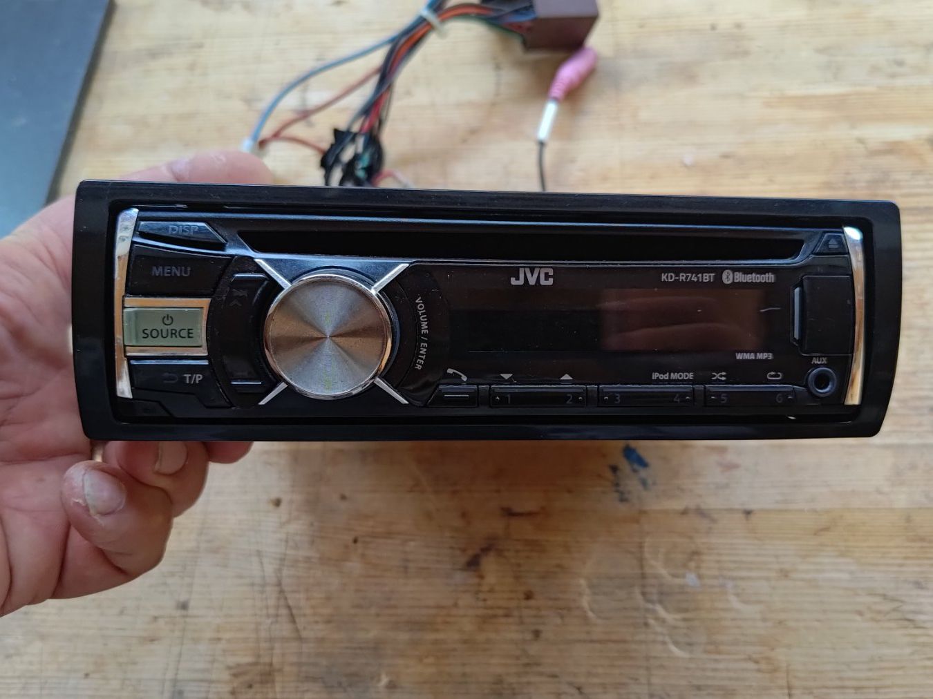 JVC Radios: Autoradio JVC KD-R741BT – Gebraucht aus Gerzensee von cobo02