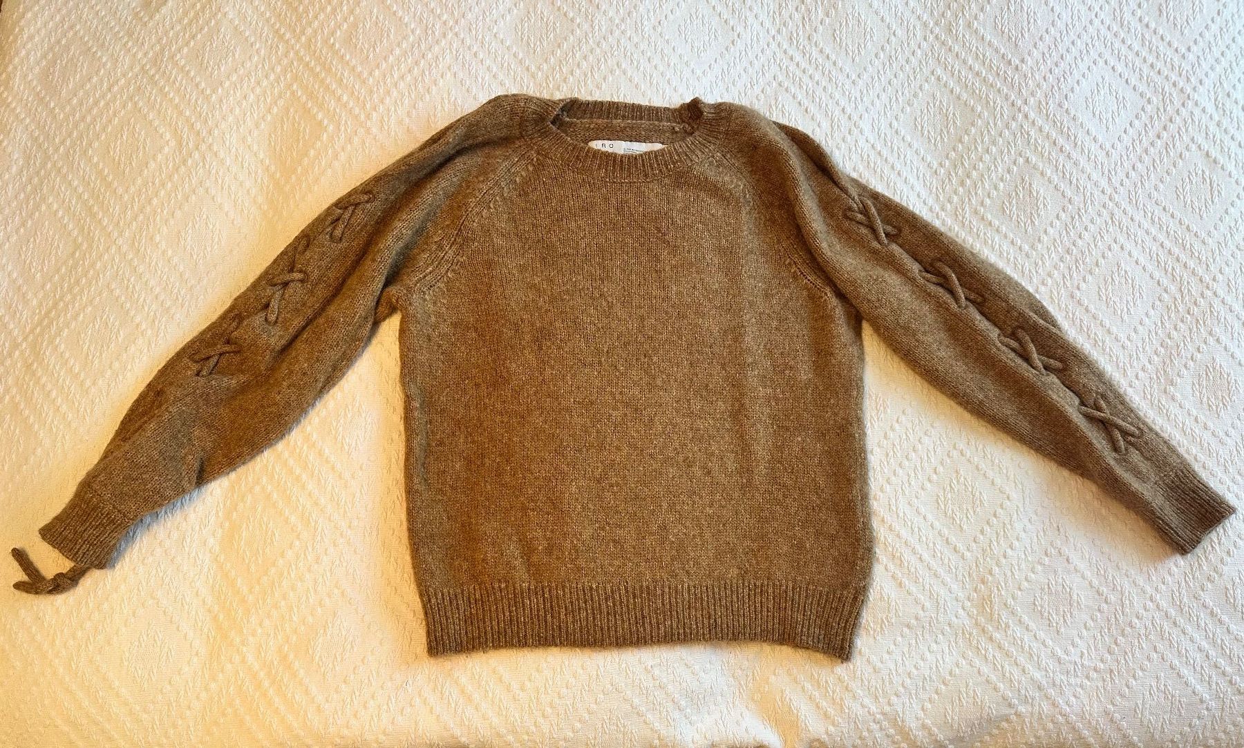 Iro Maglioni & Felpe: Iro Pullover Damen beige mit Schnürung an Ärmeln – Usato da Bülach venduto da Jubet 1