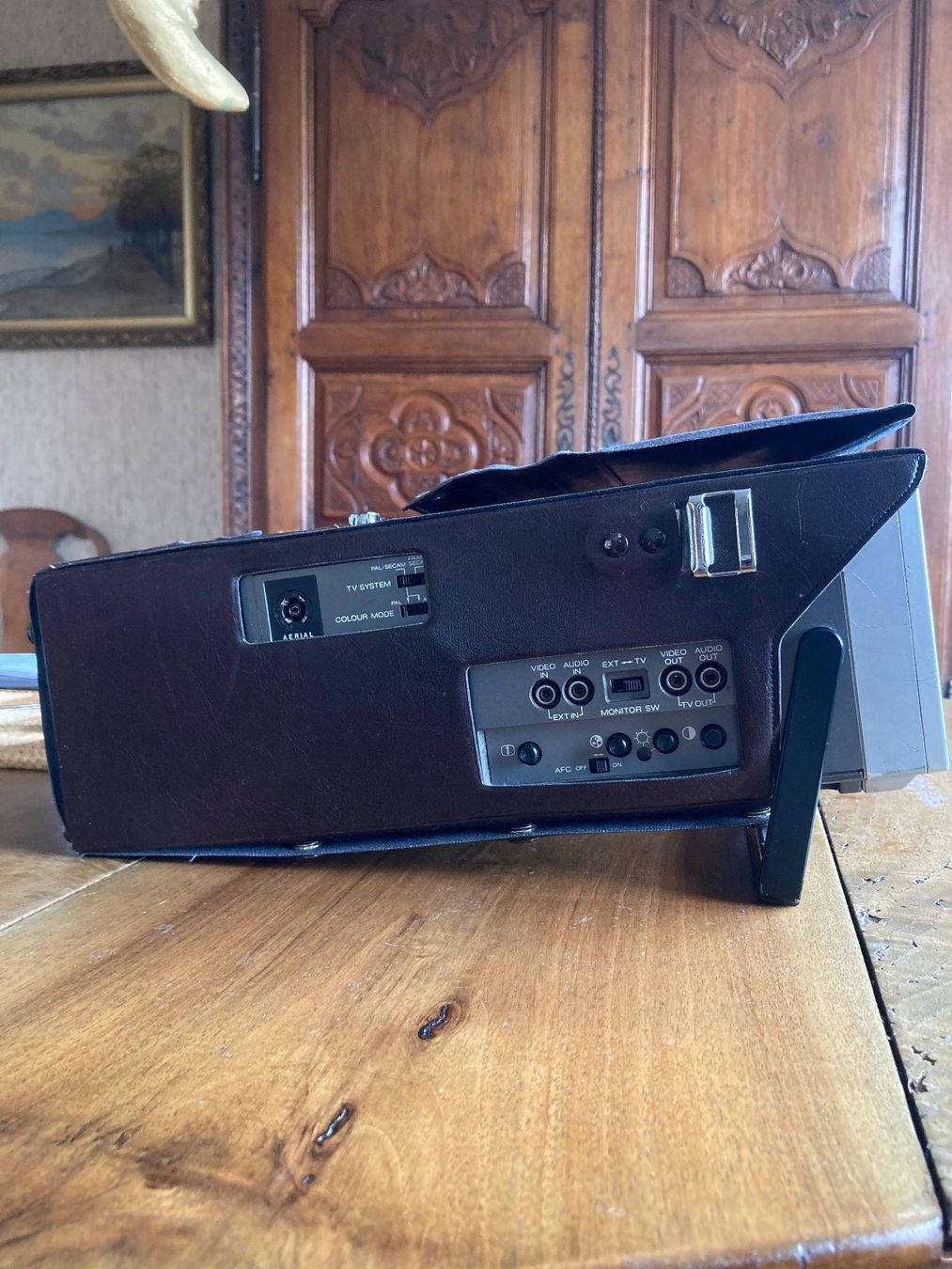 Monitor: Moniteur JVC cx-610pf – Usato da La Neuveville venduto da col_55cx 3
