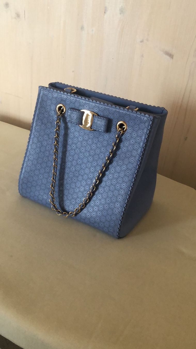Salvatore Ferragamo Borse da donna: Schöne Salvatore Ferragamo Handtasche – Nuovo (secondo la descrizione) da Bern venduto da bal_lbx9 1