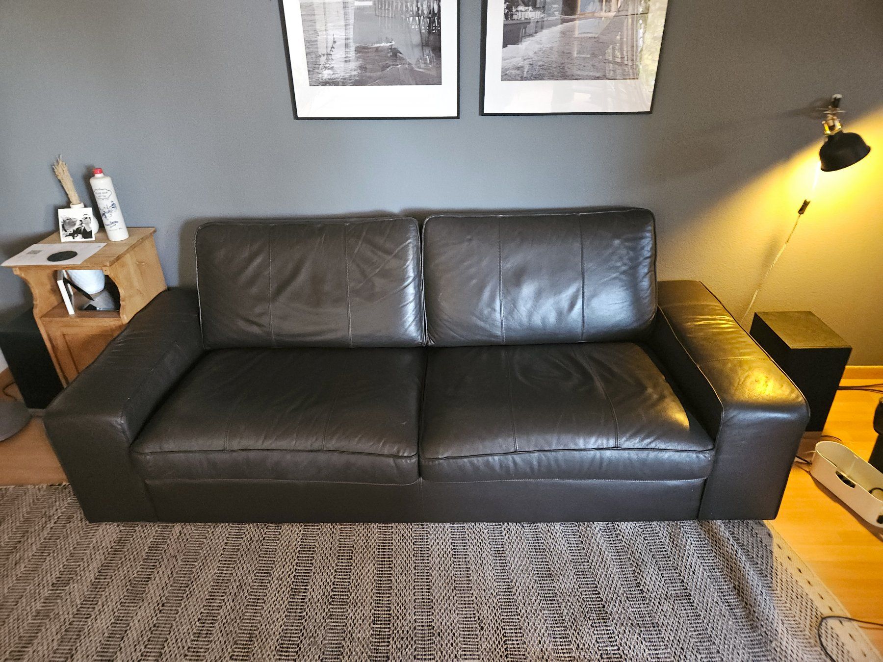 Ikea Sofas: 3er-Sofa, Leder dunkelbraun – Gebraucht aus Basel von Ekr