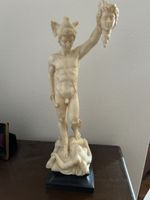 Perseus-Statue mit Medusenkopf/Perseo con testa di Medusa