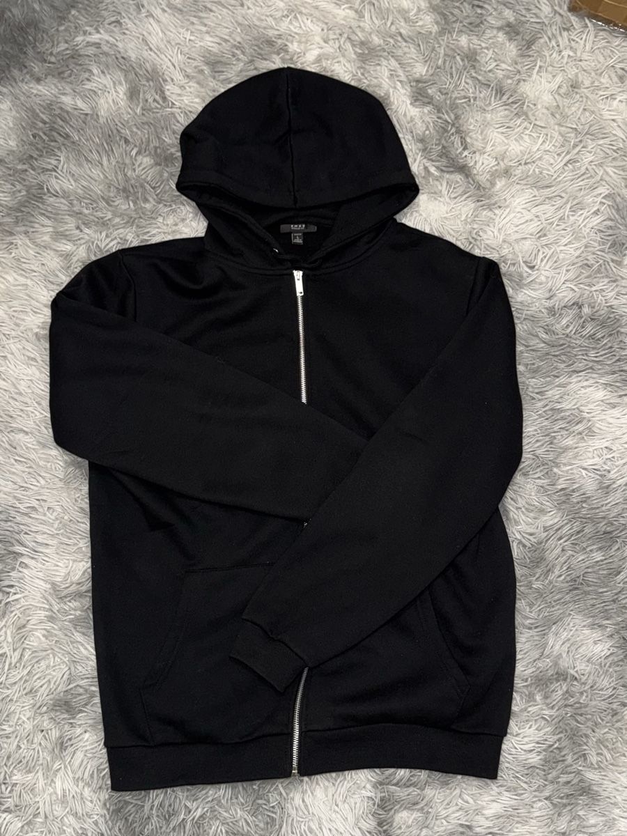 Maglioni & Felpe: Pullover schwarz Grösse L guter Zustand – Nuovo (secondo la descrizione) da St. Margrethen SG venduto da jaf_fp6x 1