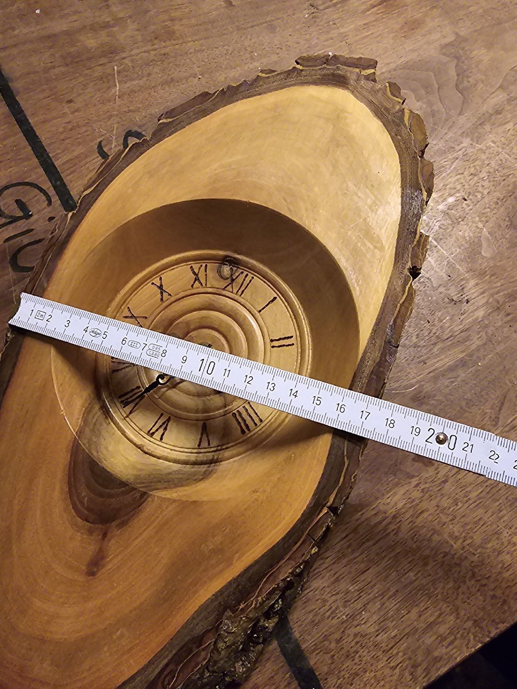 Holzartikel: Holz-Wanduhr Baumscheibe Handarbeit (D) – Gebraucht aus Rorschach von TimelessTrading 2