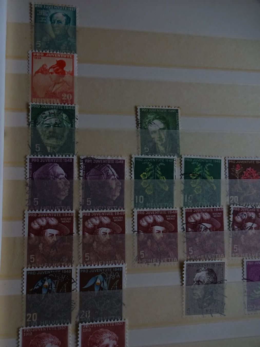 Tutti i francobolli: CH Marken mit Album – Usato da Cham venduto da mktreasure 5
