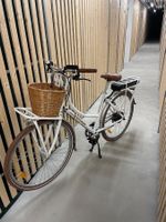 City BETTY E-Bike Damen | Weiss | Nur 371 km | Top Zus