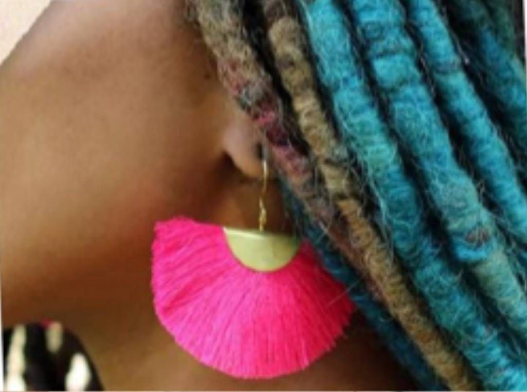 Boucles d'oreille: Tassel Brass Earrings  – D'occasion à Oberwil b. Zug par Temuera