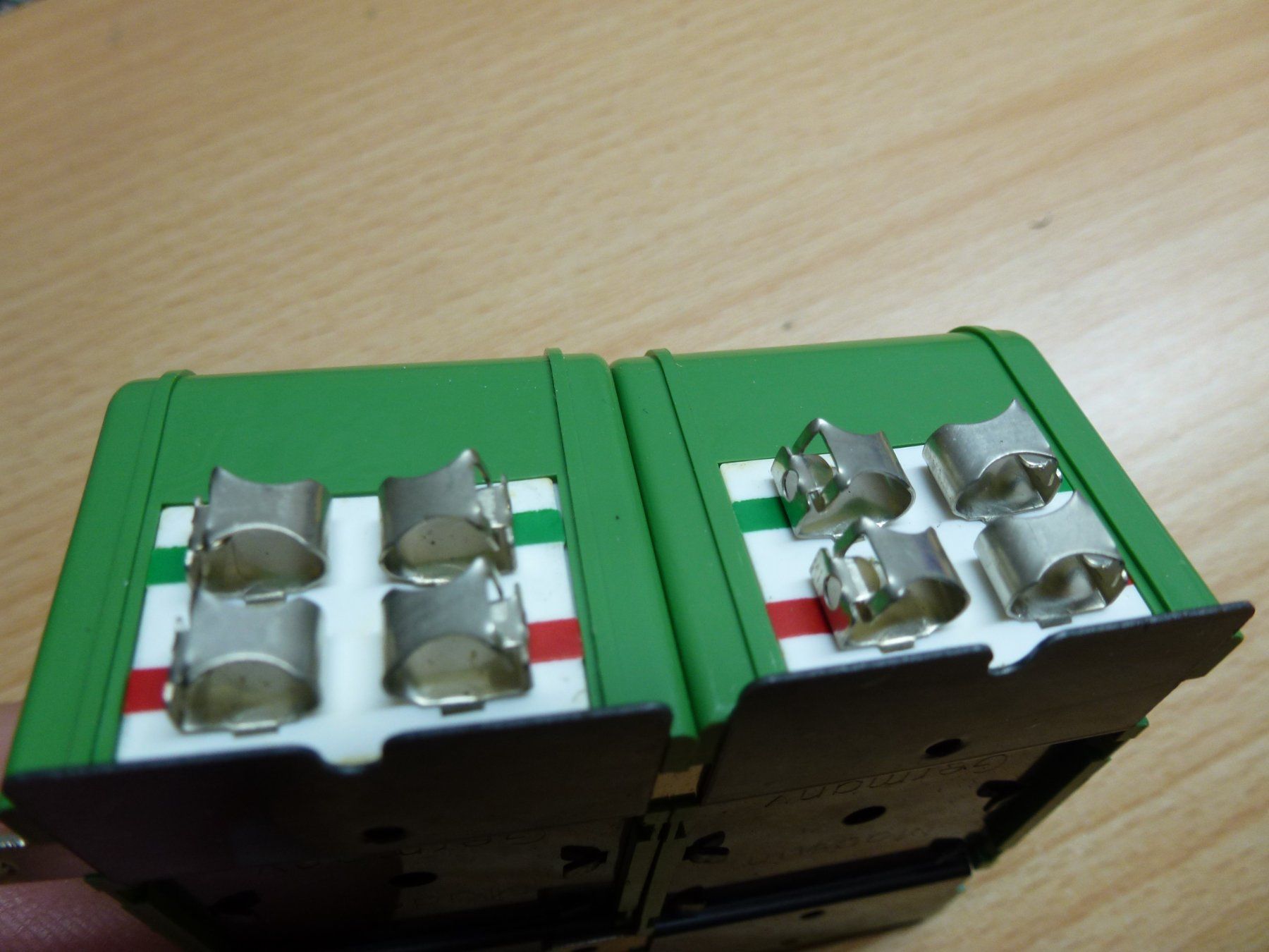 Fleischmann Modelleisenbahnen: Fleischmann 6927 Signal-Stellpult 2 Stück – Neu (gemäss Beschreibung) aus Hombrechtikon von Se9 6