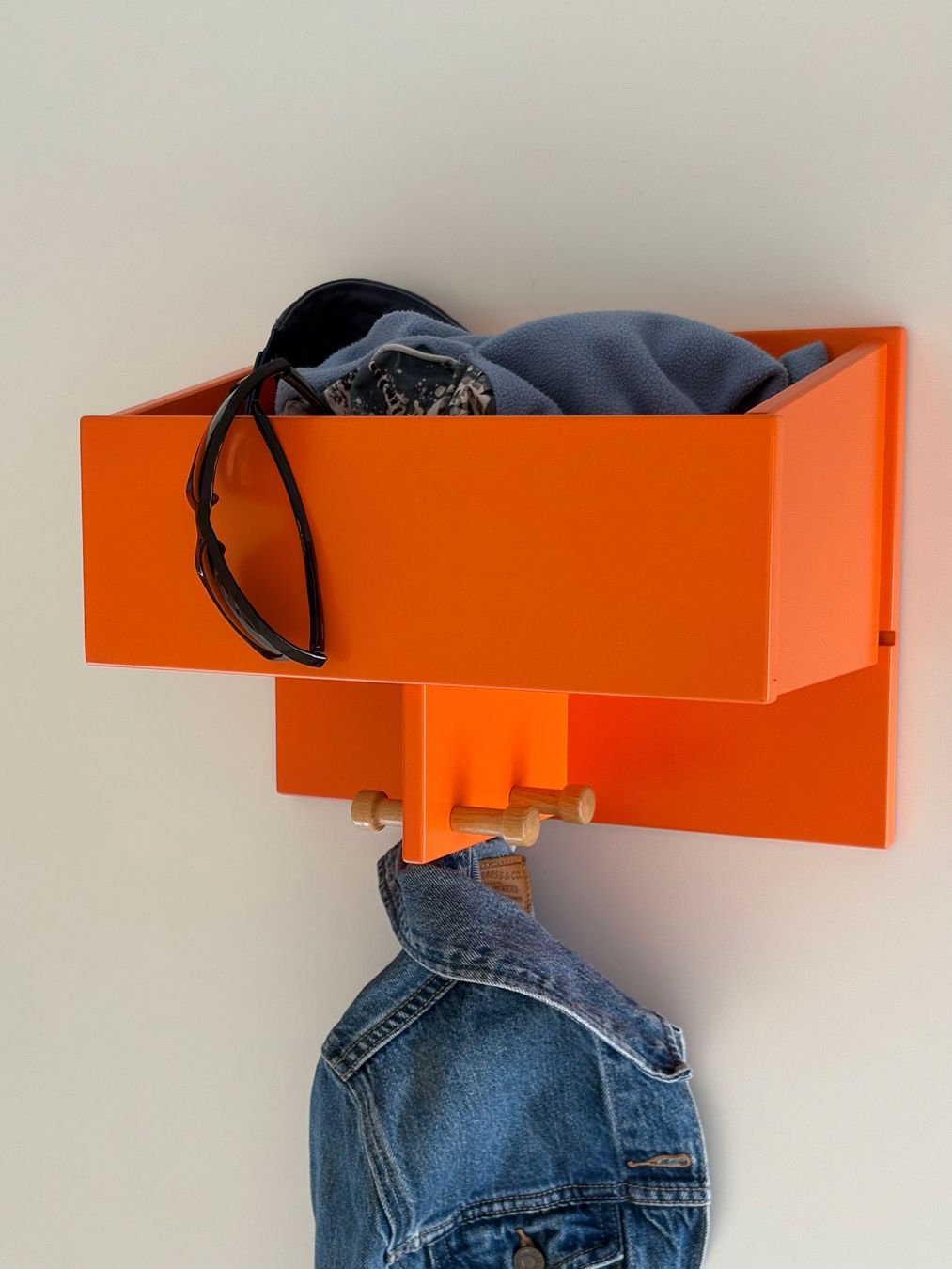 Jako-O Garderobe: Kindergarderobe orange – Gebraucht aus Speicher von salix42