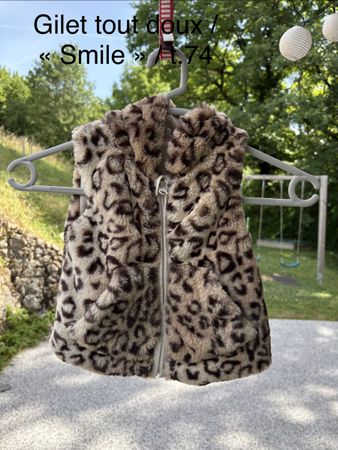 Petites vestes 74 et 70 et petit gilet 74