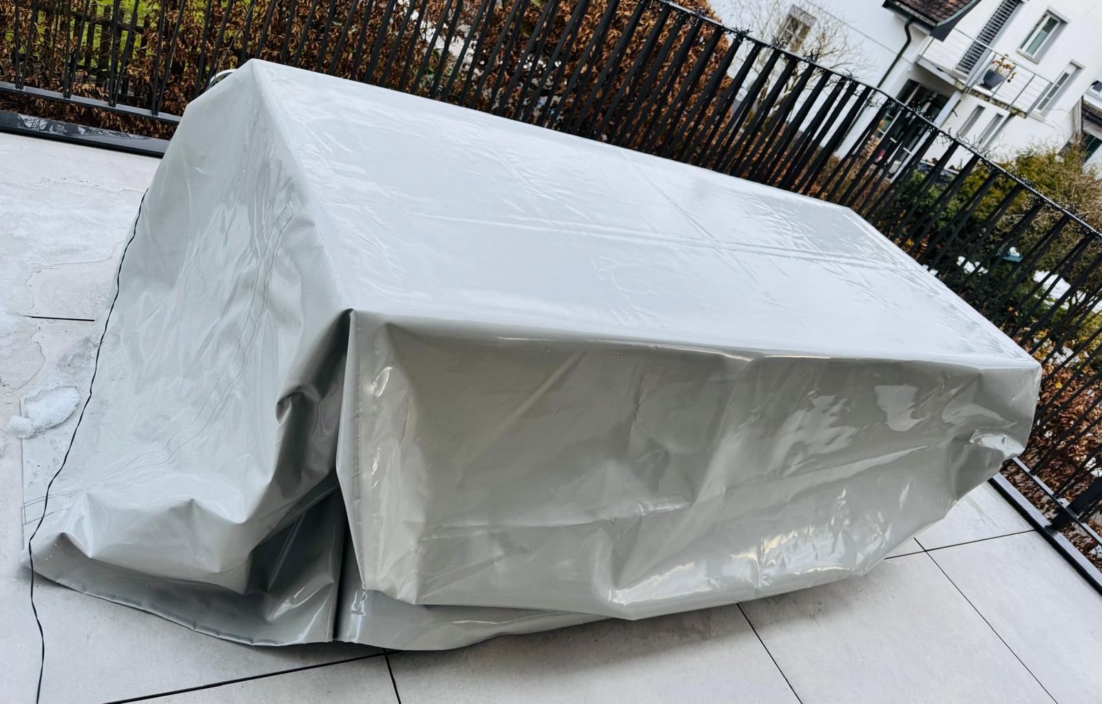 Coperture: Abdeckhaube für Gartenmöbel – Nuovo e nell'imballaggio originale da St. Gallen venduto da Bt5 4