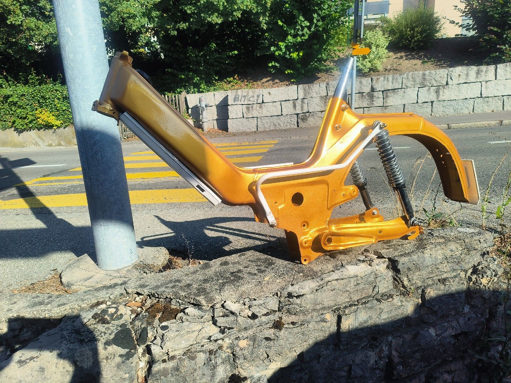 Puch Parti ricambio per ciclomotori: Puch S Rahmen mit Ausweis – Usato da Fulenbach venduto da Elektronik 3