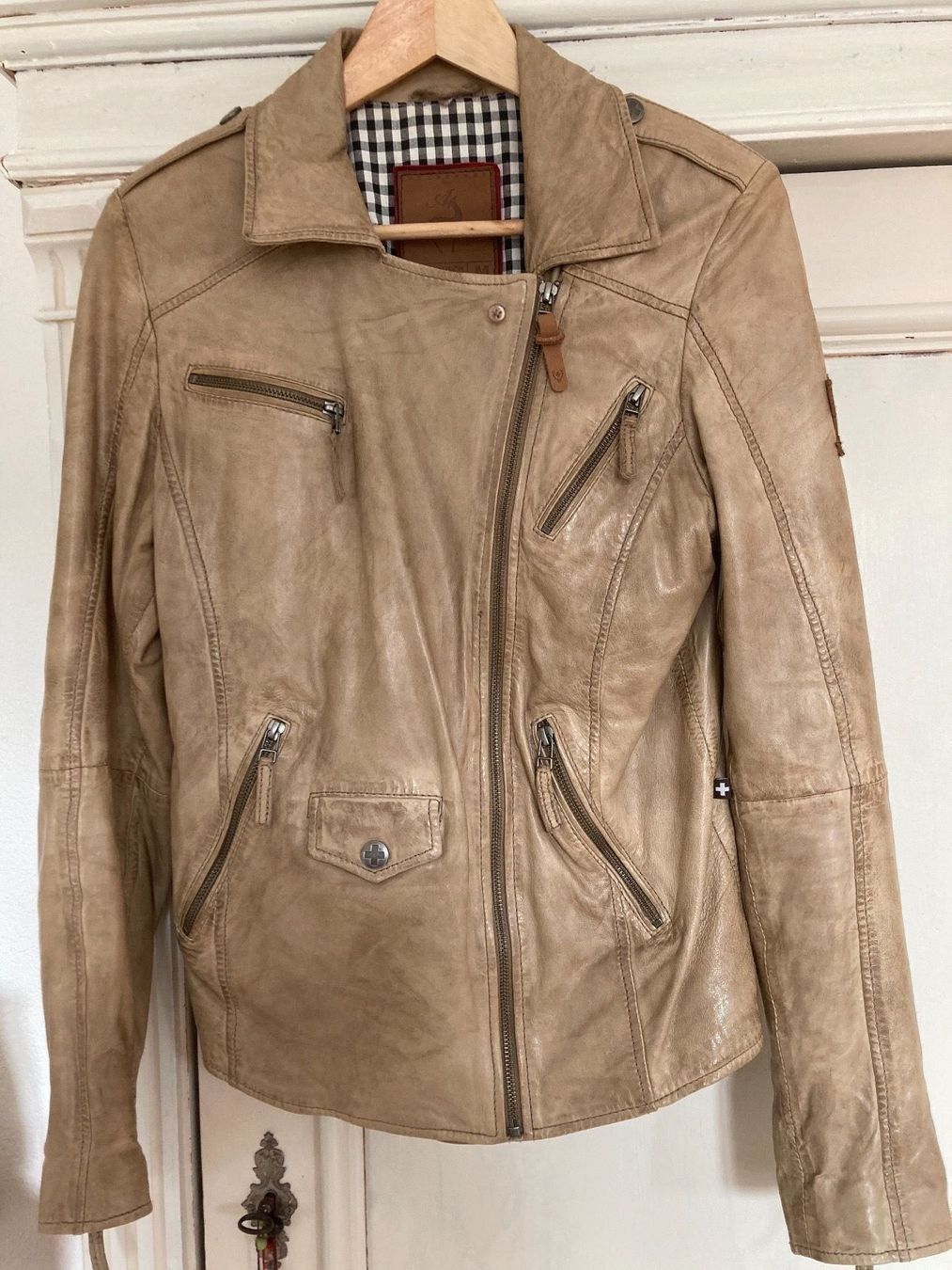 Alprausch Giacche: Lederjacke Alprausch – Usato da Zürich venduto da Girasole232