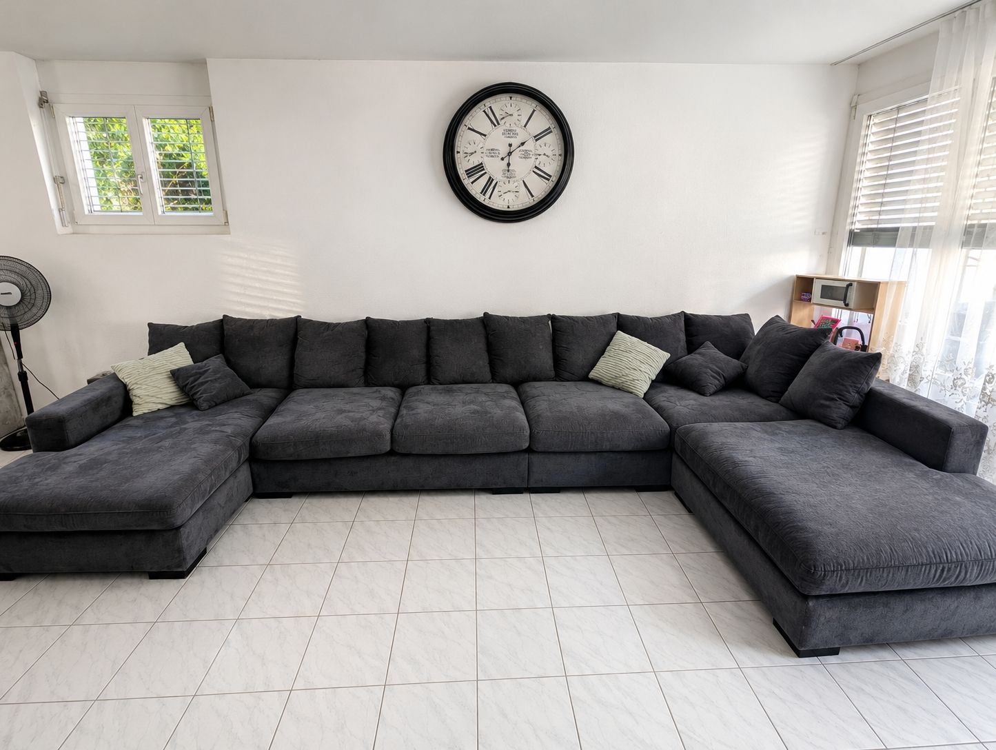 Micasa Divani: Ecksofa grau Stoff U-Form Lounge Sofa guter Zustand – Usato da Oberbuchsiten venduto da NeuUndOrginal 3