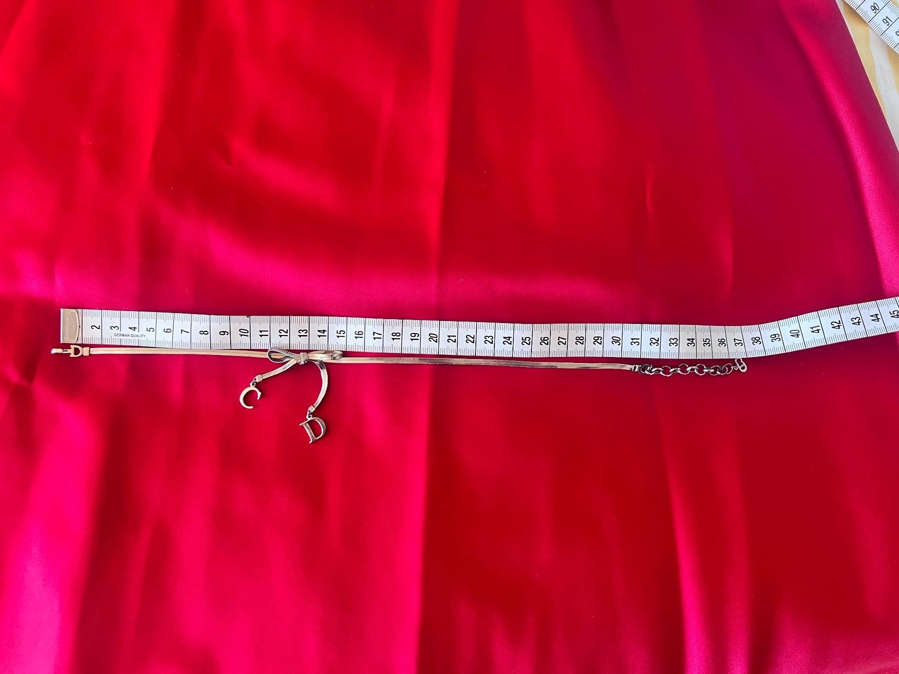 Dior Catenine: Collier Dior, couleur argentée – Usato da Lausanne venduto da Naorobi 4
