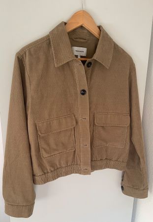 leichte Cordjacke