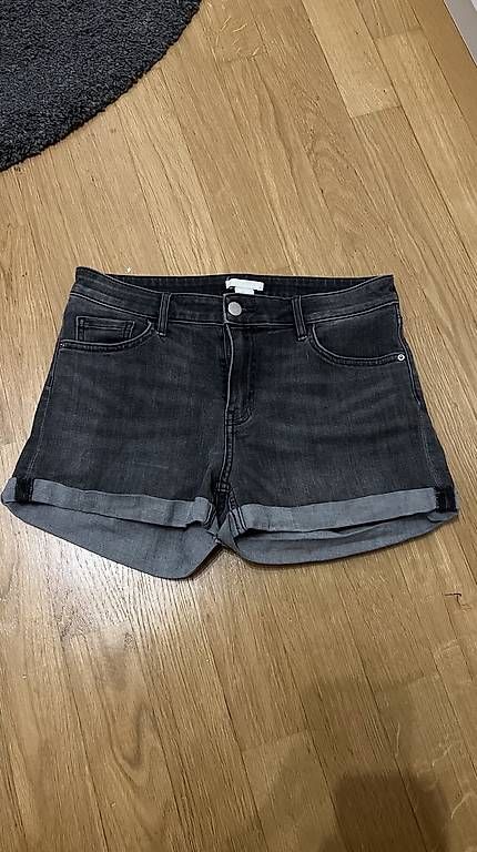 Pantalons: Shorts – D'occasion à Cham par StefanieB16