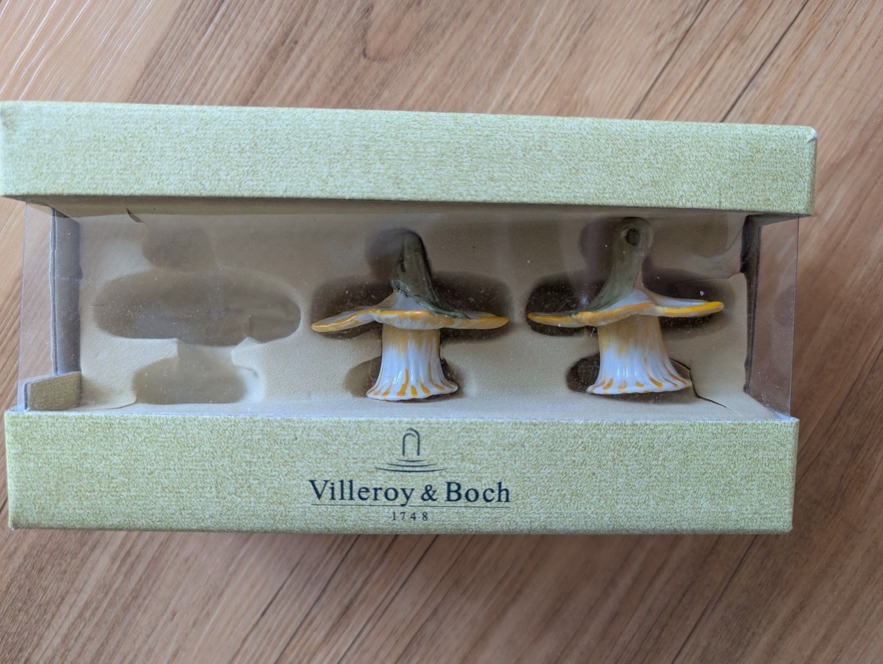 Tutte le decorazioni: Villeroy&Boch  Flower Bells 2er Set – Usato da Pfyn venduto da Magra02