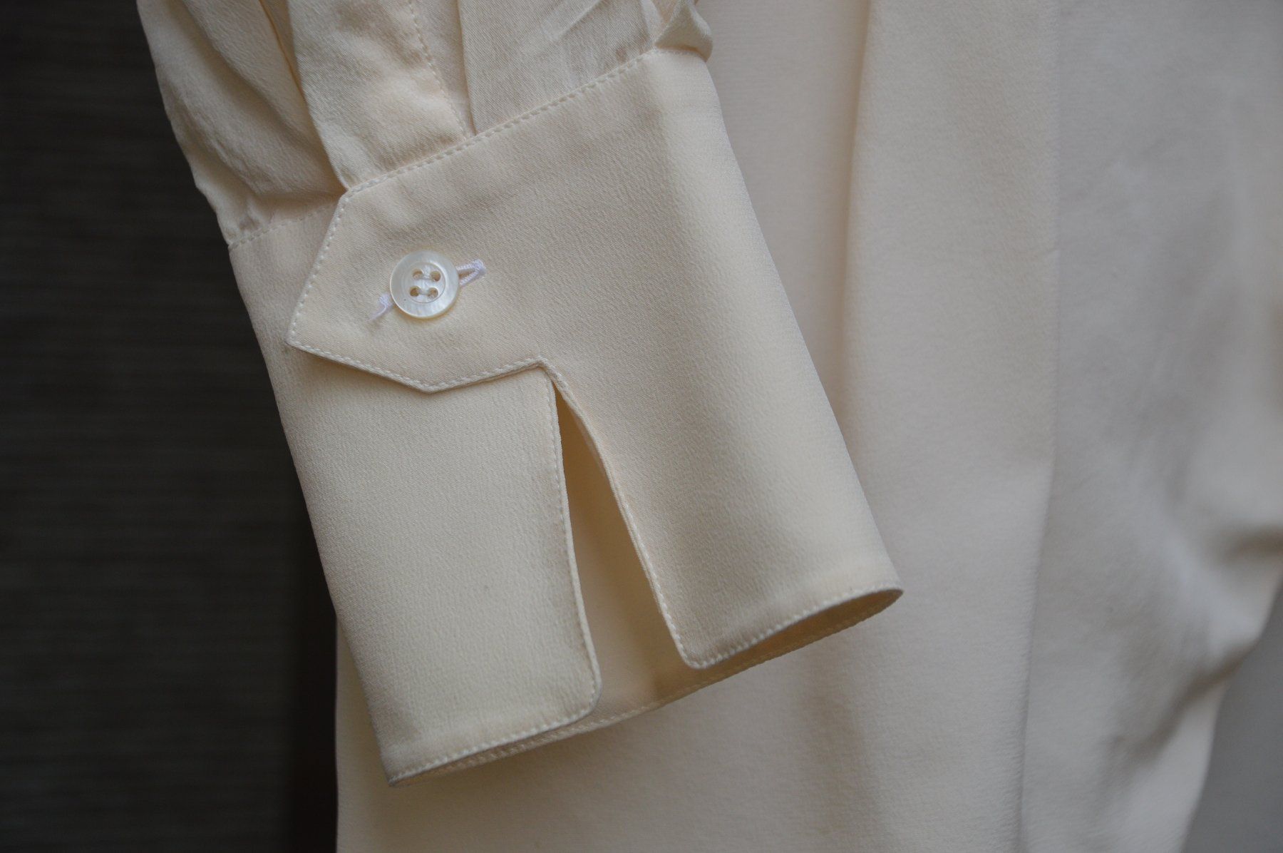 Dior Camicette: Christian Dior Hemdbluse / chemisier .42/44 – Usato da Collonges venduto da arashee 3