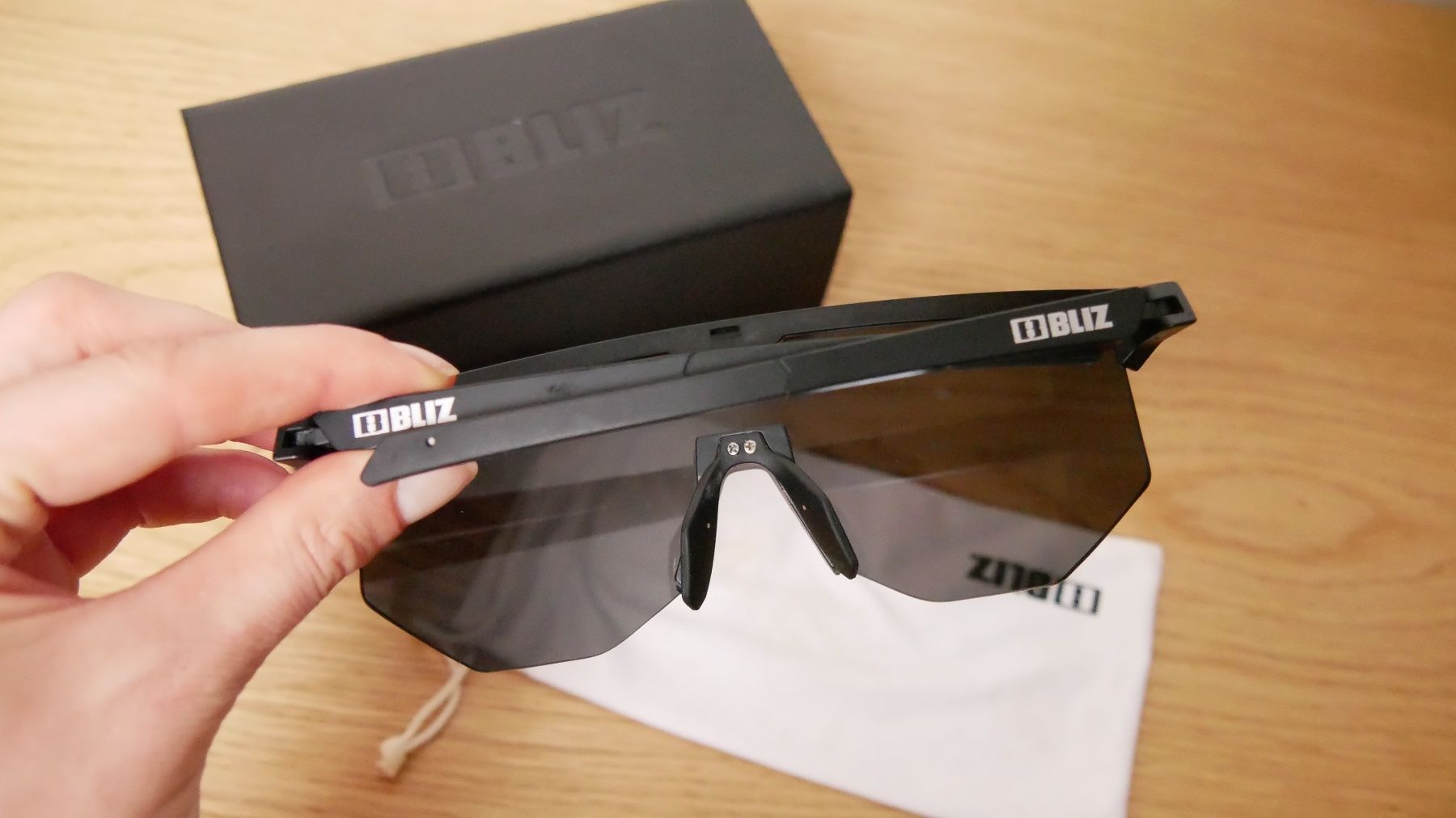 Occhiali & Lenti: Blitz Sonnenbrille Hero Polarized Matt Black Frame schwarz – Nuovo (secondo la descrizione) da Zürich venduto da julia_vina 2