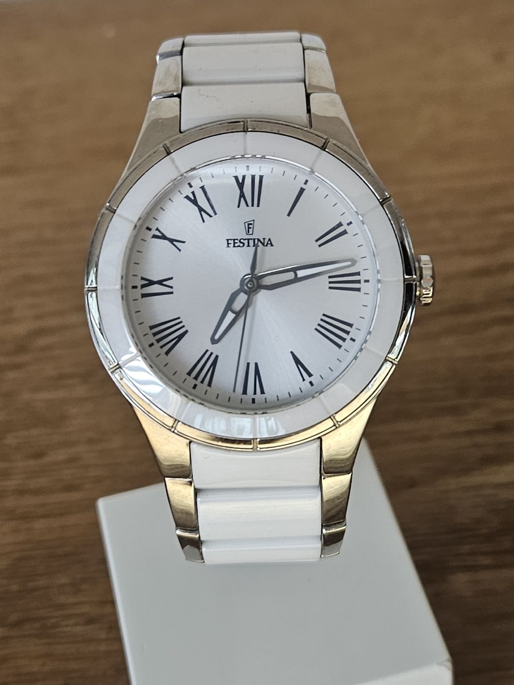Festina Montres: Festina Damenuhr 38mm – D'occasion à Flamatt par pie_f9zm 2