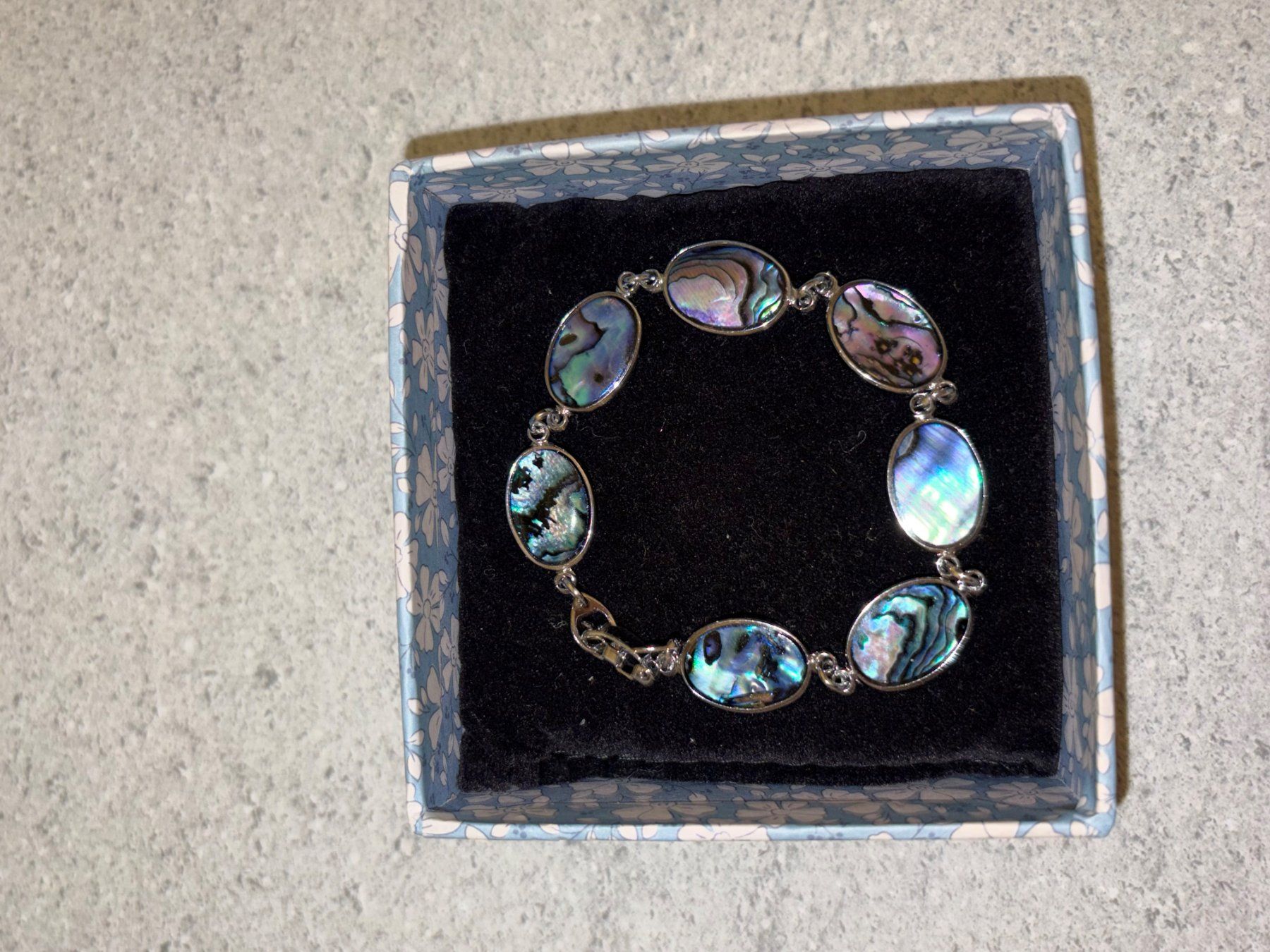Bracelets: Bracelet en nacre d'ormeaux – Neuf (Voir description) à Le Mont-Sur-Lausanne par lin_d2lb