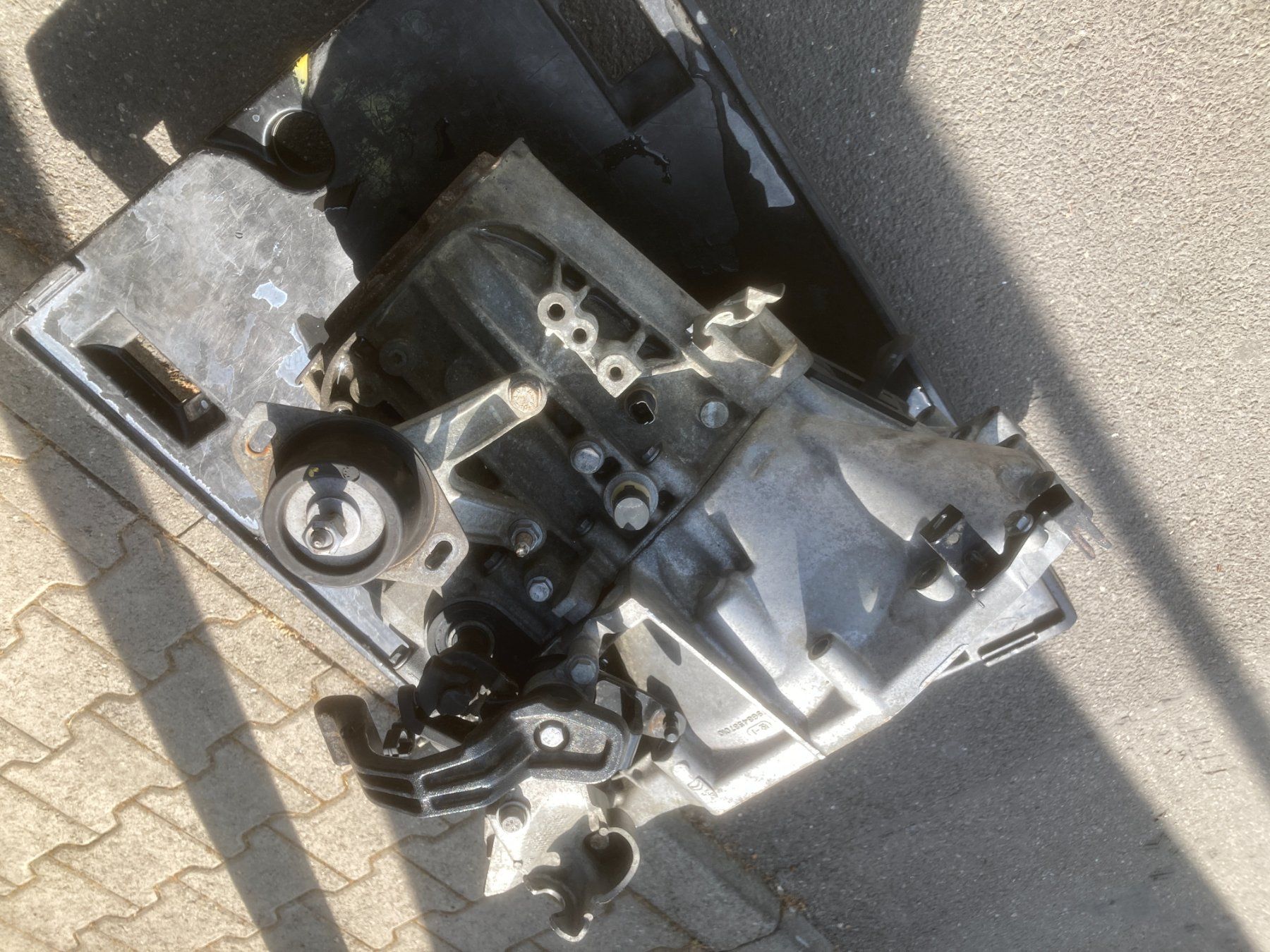 Citroën Tutti pezzi di ricambio auto: Citroen Jumpy 2.0 HDI Getriebe 20MB29 – Usato da Cham venduto da WB2223