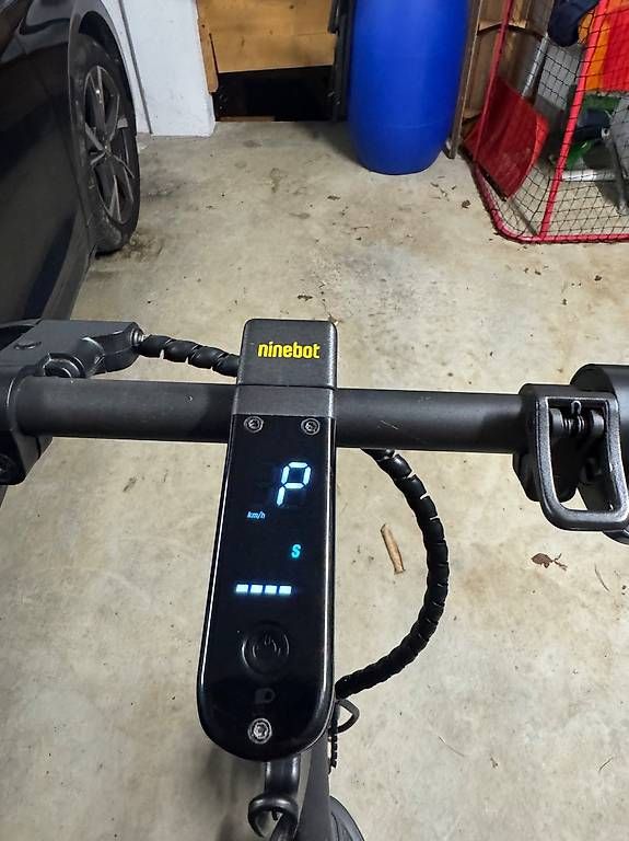 Scooter: Ninebot g2max – Usato da Winterthur venduto da Hupf 2