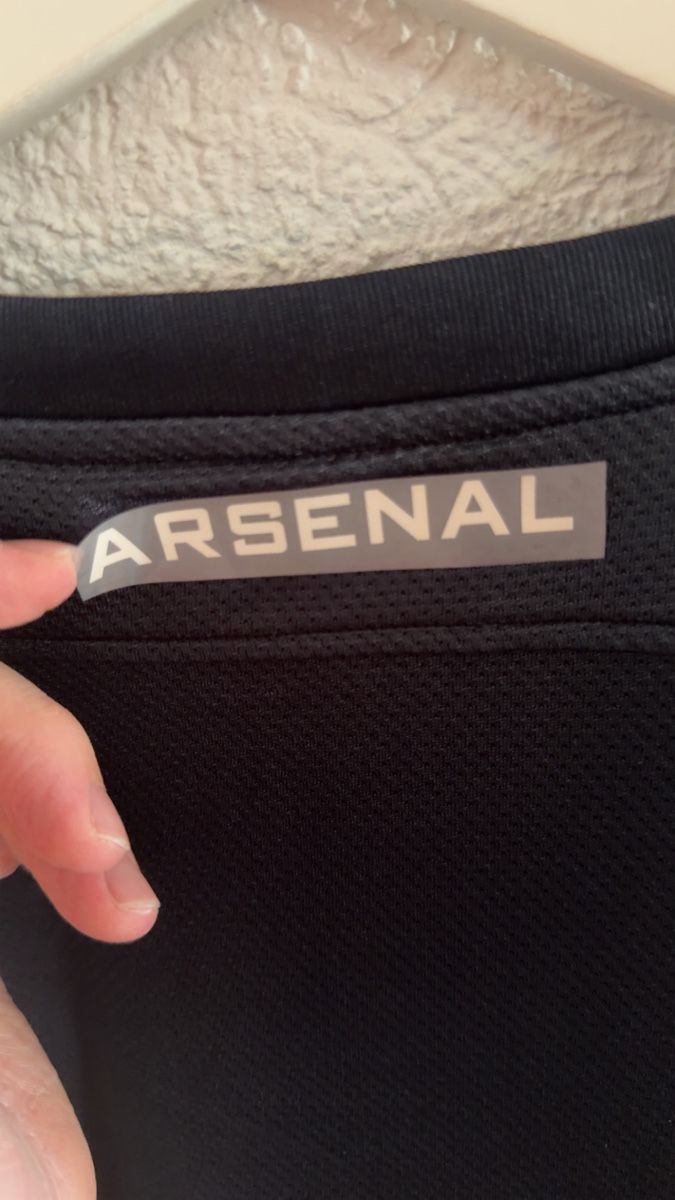 Nike Maillots de corps & Pantalons: Maillot collector Arsenal 2012  – Neuf avec emballage d'origine à Vuarmarens par pfi_x9nh 2